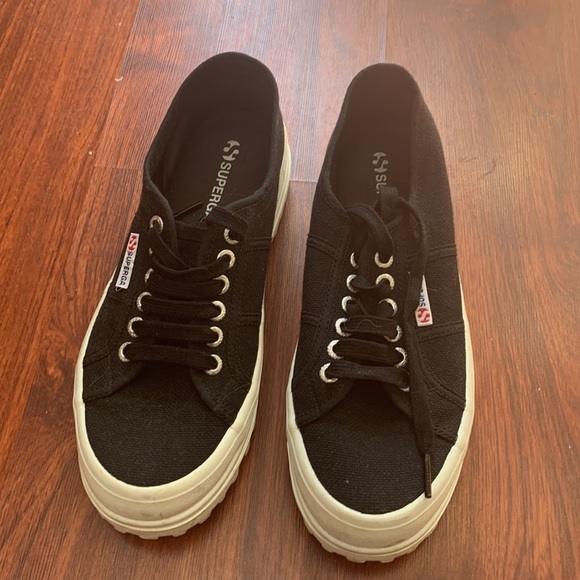 EUC Superga Alpine Smeaker - Picture 2 of 3